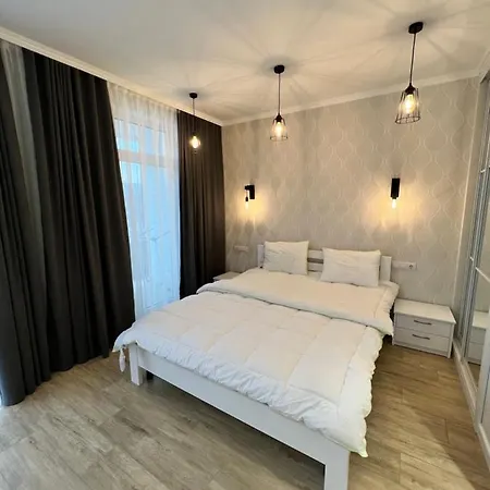 Sunny в жк сонячний квартал Apartmán *