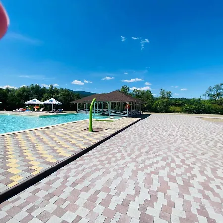 Apartmán Sunny в жк сонячний квартал Golubinoye